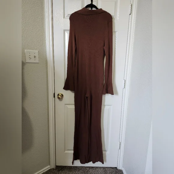 Urban Outfitters Brown Ribbed Long-Sleeve Zipper Jumpsuit - Picture 11 of 13